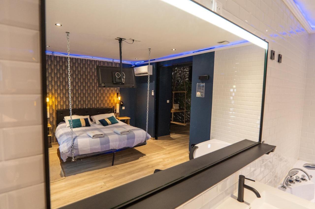 Capsule Temps Suspendu - Balneo, Home Cinema & Billard Valenciennes Kültér fotó